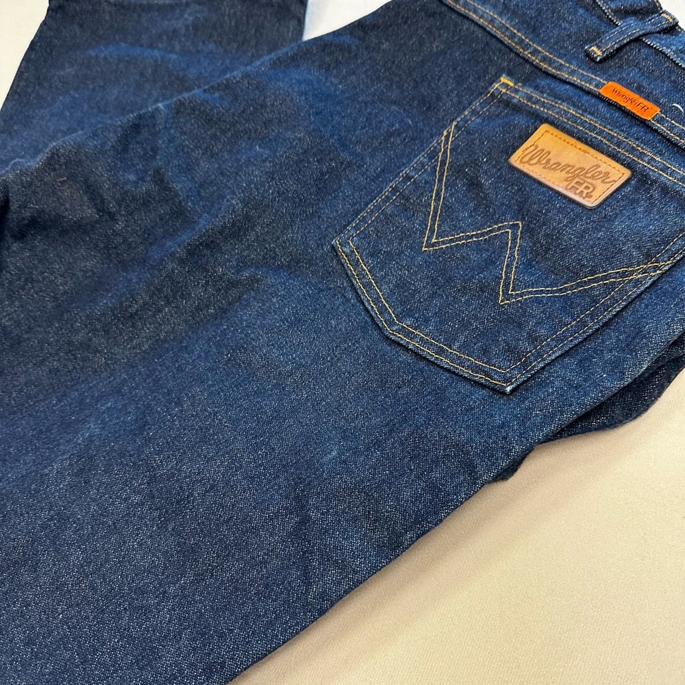 Wrangler FR Men's Flame Resistant Size 44x32 Jeans Work Wear Blue Cat.2.2112